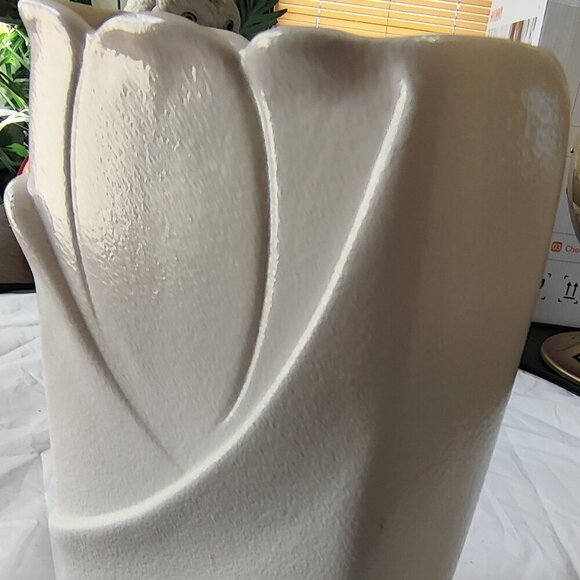 Royal Haeger tall 9" vase in White has a floral inspired design. Rare Rectangle - Picture 2 of 8